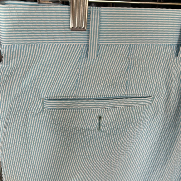 Men’s Peter Millar Shorts in MINT condition - Picture 4 of 4